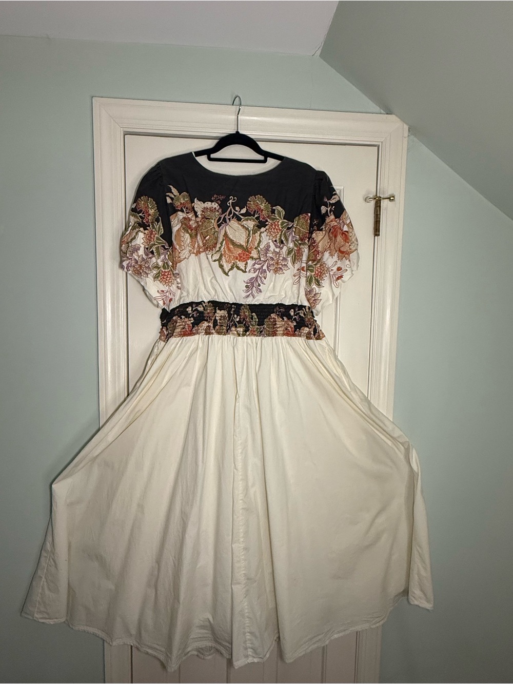 Anthropologie - Katerina Floral V-Neck Midi Dress in Black and Cream - Picture 5 of 6